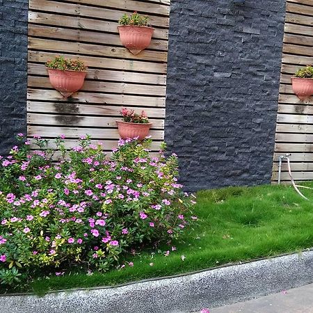 تايتشونغ Michelle Motel المظهر الخارجي الصورة